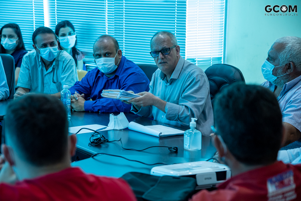 CANTEIRO DE OBRAS: Com recursos do duodécimo Rondonópolis vai asfaltar 100% das ruas do distrito industrial de Vila Operária