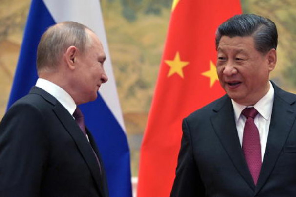 Xi pede 'contenção' da guerra e se preocupa que economia seja mais agravada após o baque da pandemia