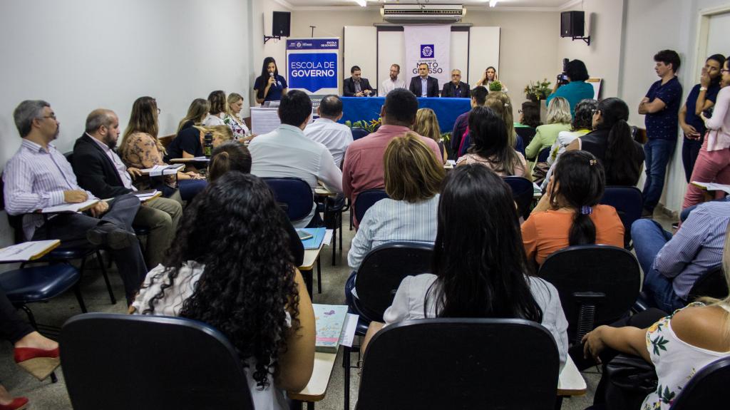  Servidores efetivos ocupam 75% dos cargos de chefia