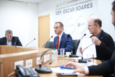 EVASÃO FISCAL: Agronegócio deixa de pagar R$ 300 milhões por ano em impostos para MT, diz CPI