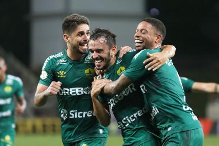 DOMINOU A PARTIDA: Cuiabá joga melhor, faz 1 a O e quebra sequência de 11 jogos do Corinthians sem perder na temporada