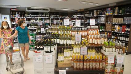 FUNDO DO POÇO: Inflação corrói Auxílio Brasil e põe em xeque estratégia eleitoral de Bolsonaro