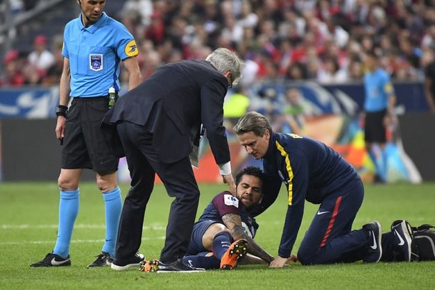 Daniel Alves está fora da Copa do Mundo