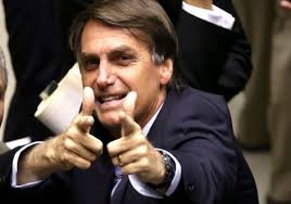 LÍDER EM REJEIÇÃO: 47% repudiam voto em Bolsonaro e 36%, em Lula