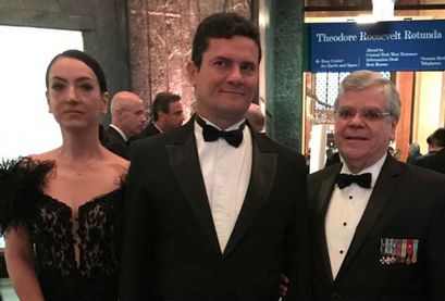 SUCESSO EM NOVA IORQUE: Nos Estados Unidos, Moro recebe título de 