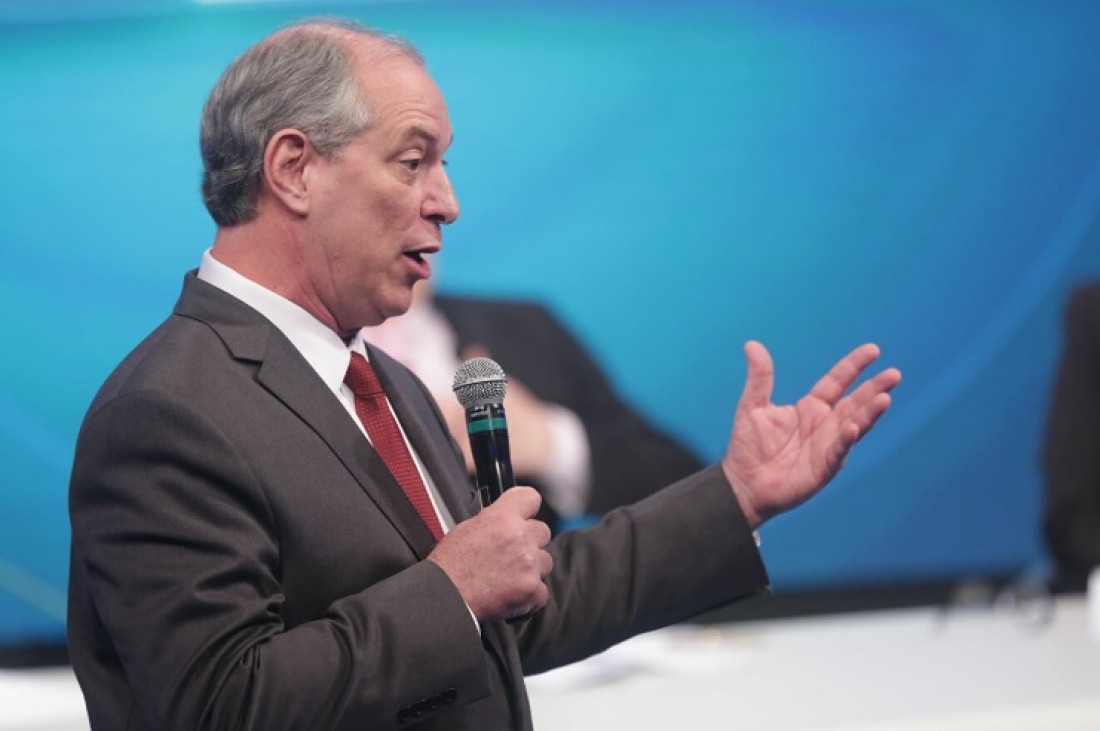 Ciro Gomes acompanha decisão do PDT que declarou apoio a Lula no 2º turno 