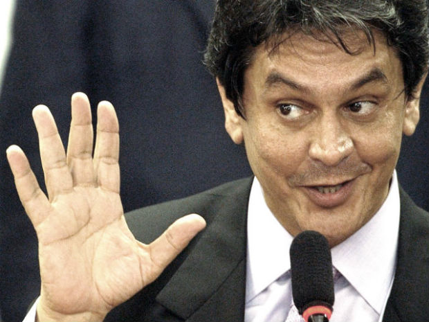 PRISÃO DE ROBERTO JEFFERSON: Bolsonaro agora chama aliado de “bandido” e Lula diz que foi o presidente quem insuflou a violência política no País