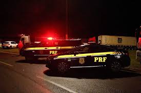  Com ações iniciadas pela PRF na noite de ontem (31), rodovias começam ser liberadas no País; projeção é de que até esta terça todas as estradas sejam desbloqueadas
