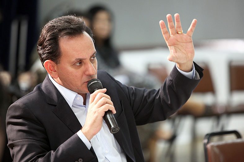 MINISTERIÁVEL: Nilson Leitão entra na 