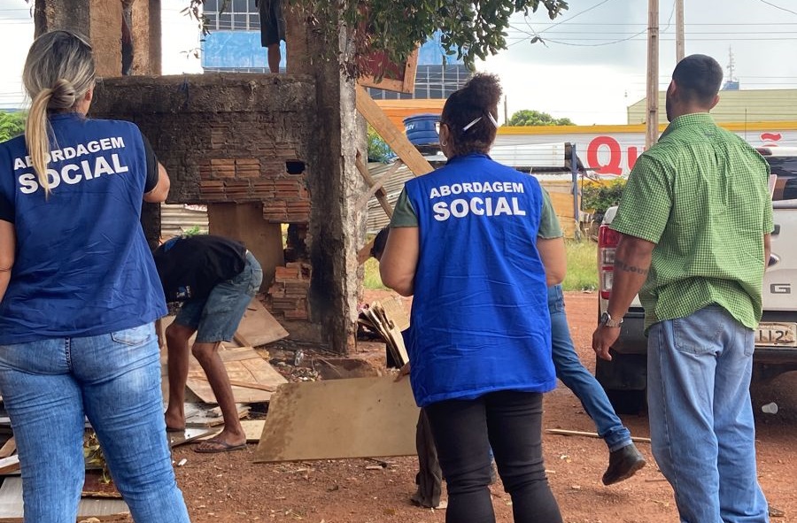 RONDONÓPOLIS: Prefeitura realiza atendimento humanizado para oferecer ajuda e resgatar do abandono pessoas em situação de rua