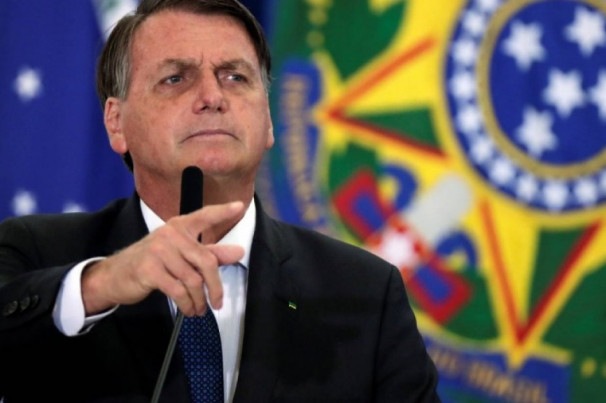 SIGILO DE 100 ANOS: Diante do risco de 