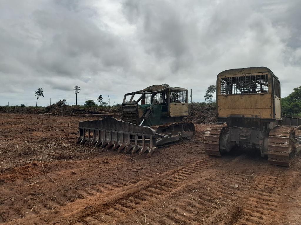 CRIMES AMBIENTAIS: Operação conjunta apreende tratores usados para desmatamento ilegal no norte de MT