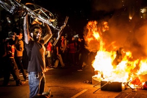 Golpistas acampados em frente ao QG do Exército contaram com leniência de militares para 