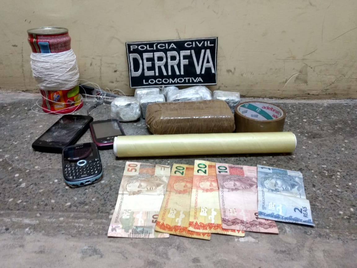     Contatos  Denuncie 197/181  Polícia Civil prende traficante com porções de maconha no bairro Praeirinho na Capital