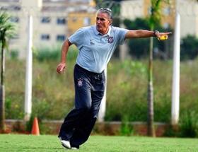 CONTRATAÇÃO MILIONÁRIA: Tite ganhará R$ 2,6 milhões por mês, mas não será o técnico com o maior salário; o primeiro da lista é Abel, do Palmeiras