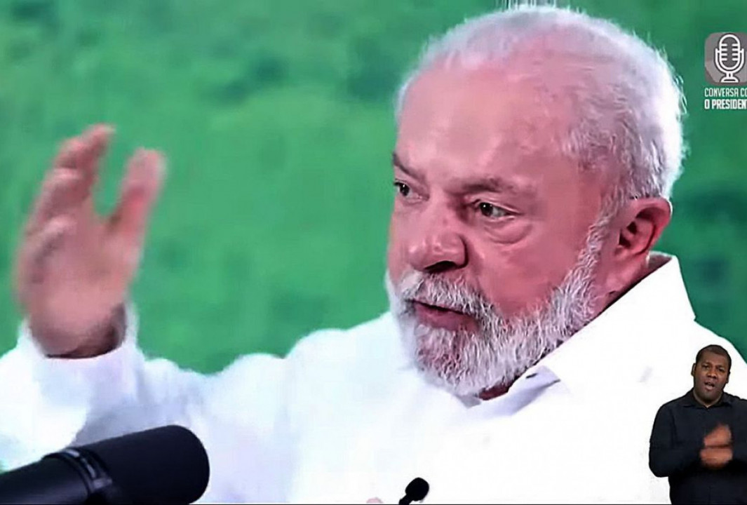  EM BUSCA DA PAZ: Lula e presidente dos Emirados Árabes conversam sobre Oriente Médio