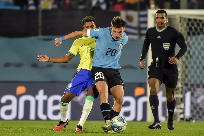 NOVO VEXAME: Seleção volta a jogar mal e perde de 2 a 0 para o Uruguai, nesta terça (17)