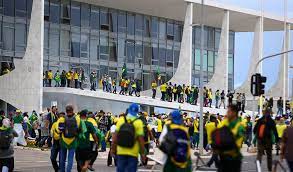 NÃO AOS ATENTADOS: 9 em cada 10 brasileiros são contra tentativa de golpe de 8/1 articulada por bolsonaristas, aponta pesquisa