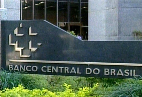 VALE A PENA LER: Economista detona Banco Central e sua ação 
