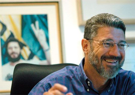 CUIABANO SACUDIDO: Hoje completa 40 anos que Dante de Oliveira via crescer a força de sua emenda por Direta Já! e volta da Democracia