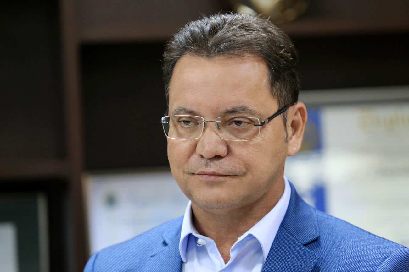 Botelho lidera para prefeito de Cuiabá; Brunini aparece em 2º