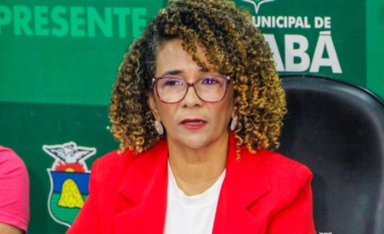 Edna acredita que “universo” agiu para colocá-la em comissão que pode cassar Emanuel