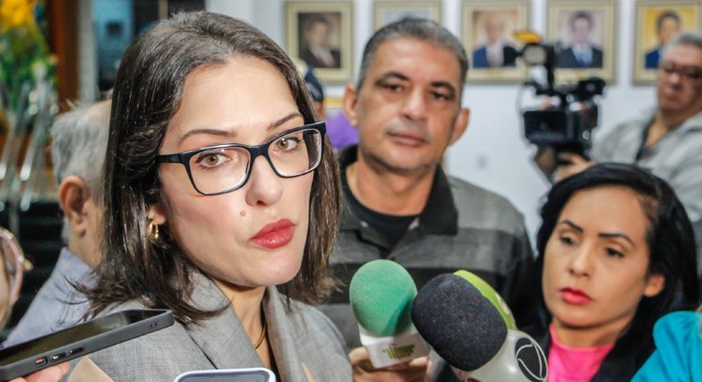 Janaina diz que MDB vai se reestruturar após 