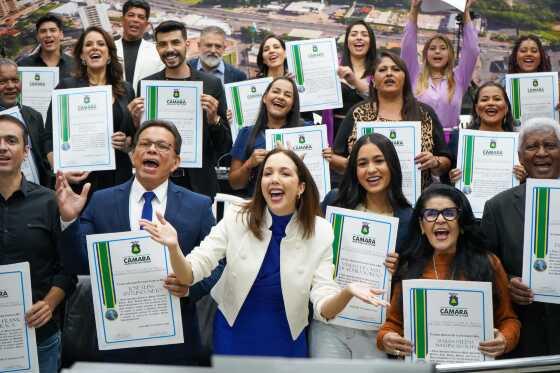 Jornalistas políticos recebem Ordem ao Mérito da Câmara de Cuiabá
