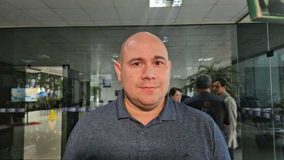 VÍDEO: Abílio acusa Botelho de proibir 