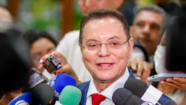 Botelho reforça necessidade de mudança para Cuiabá em mensagem de aniversário