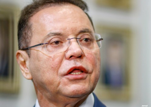 Botelho acusa Galvan de 