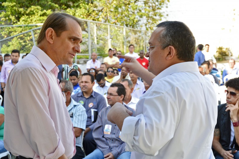 BLINDAGEM:  Como “fiel escudeiro” de Pedro Taques, Wilson Santos atua na linha de defesa e contra-ataque