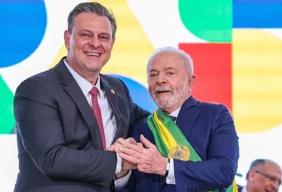 Fávaro anuncia edital para compra de um milhão de toneladas de arroz