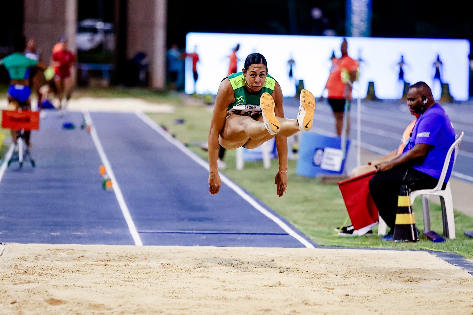 Beneficiária do Projeto Olimpus garante medalha de prata no Campeonato Ibero-Americano de Atletismo