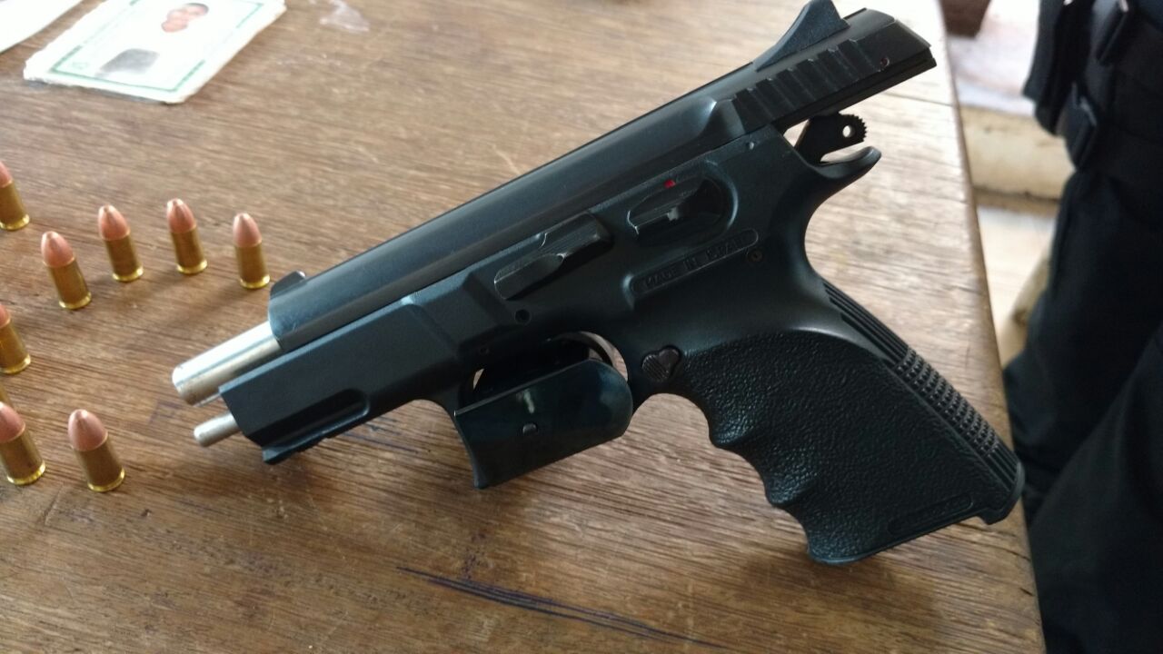  Polícias Civil e Militar prendem autores de roubo a mão armada e recuperam dinheiro