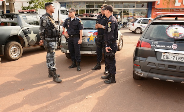 Polícia Militar recupera S10, Fiat Strada e uma caminhonete F-4000 4x4