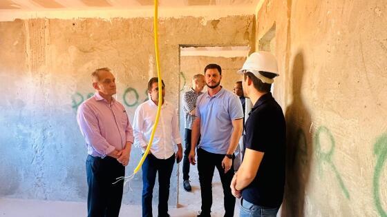 Wilson Santos visita programas habitacionais em Lucas do Rio Verde