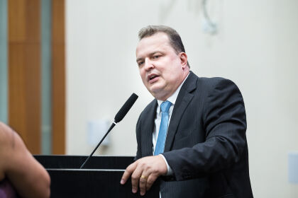 Russi comemora derrubada de veto ao PL que assegura diagnóstico e tratamento do lipedema
