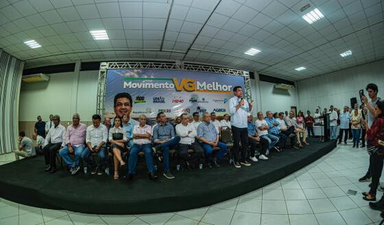 Kalil tem adesão de 11 partidos no projeto de reeleição e anuncia vice para chapa