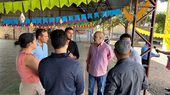 Wilson e secretário executivo da Seduc anunciam obras em escolas de Sapezal