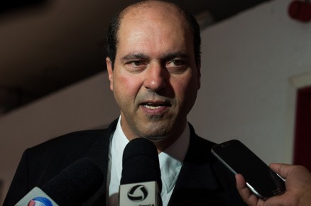 Francisco Faiad é investigado pelo TCE por doar carros do Estado quando era secretário