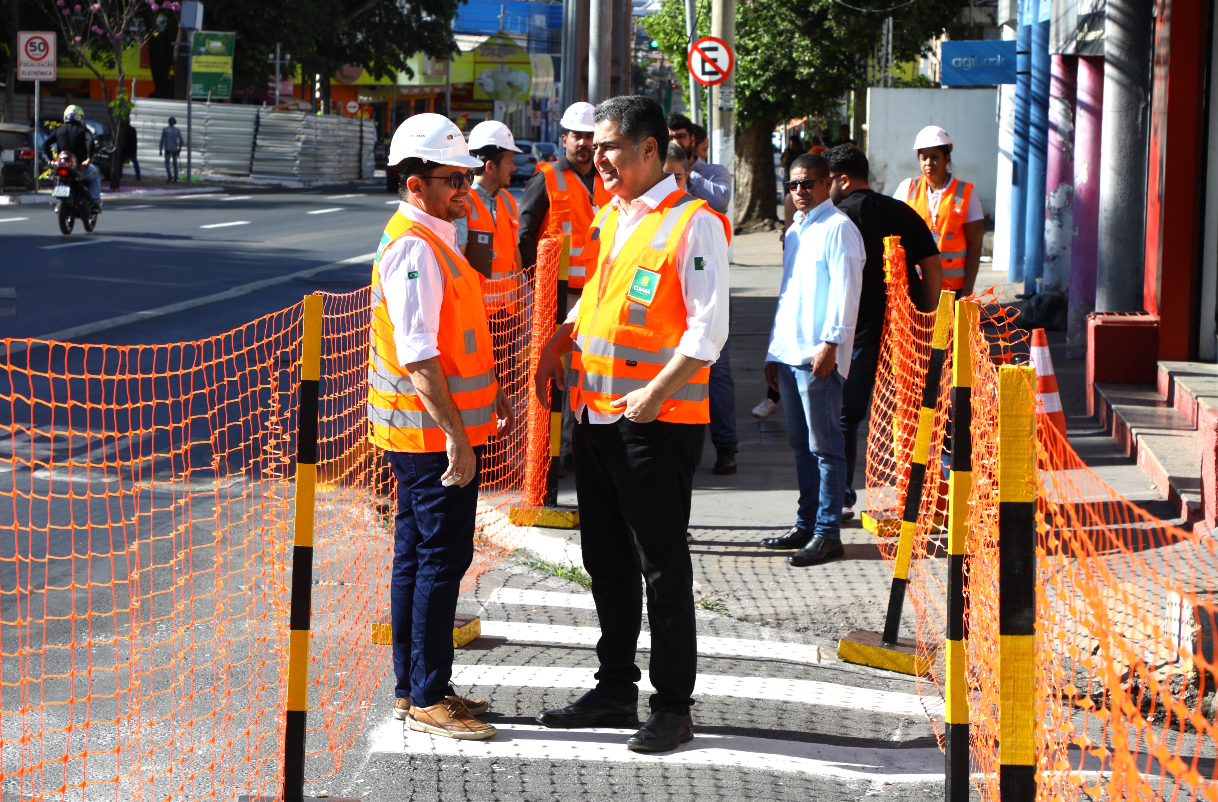 Prefeito dá início à recuperação de calçadas e asfalto e implantação da Rota Segura para pedestres