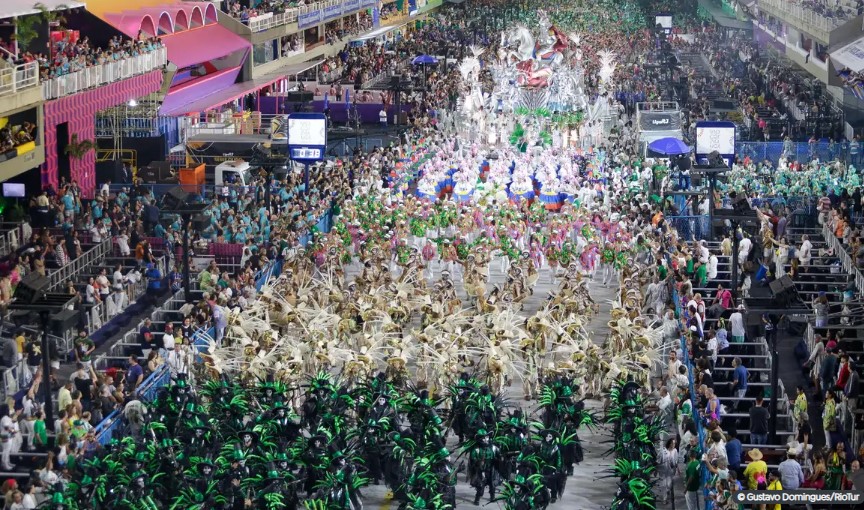 Escolas de samba se despedem da carnavalesca Rosa Magalhães