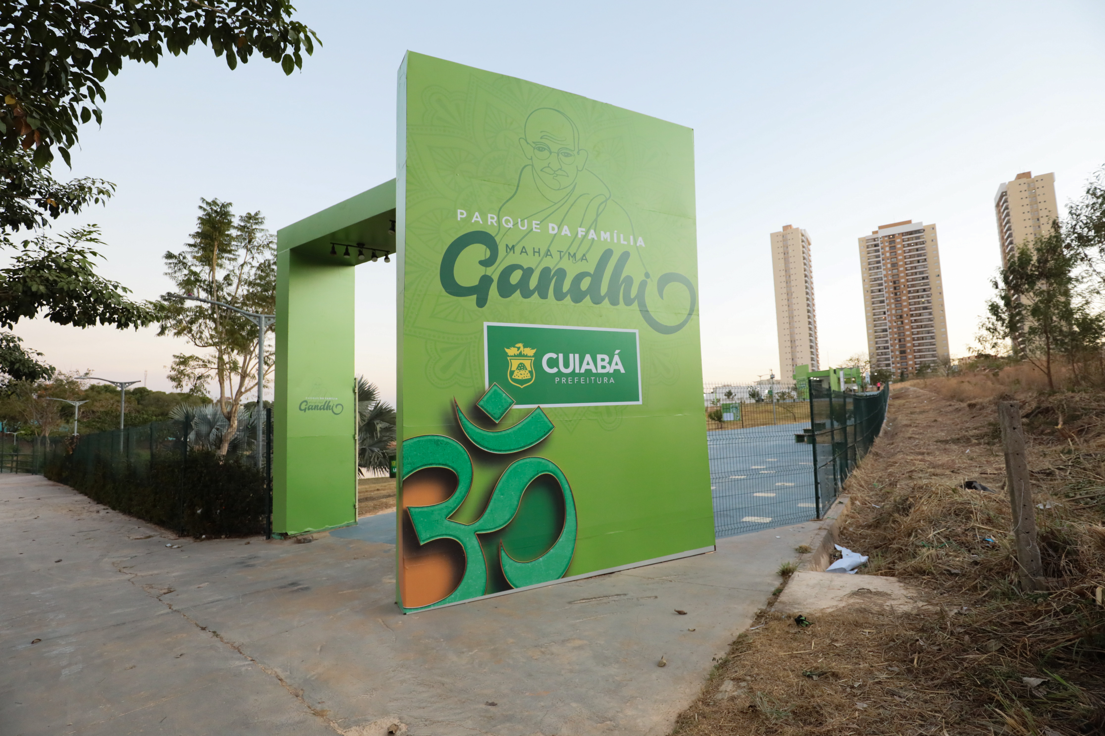 Prefeitura de Cuiabá convida população para participar das atividades de Yoga e meditação no Parque da Família ‘Mahatma Gandhi’