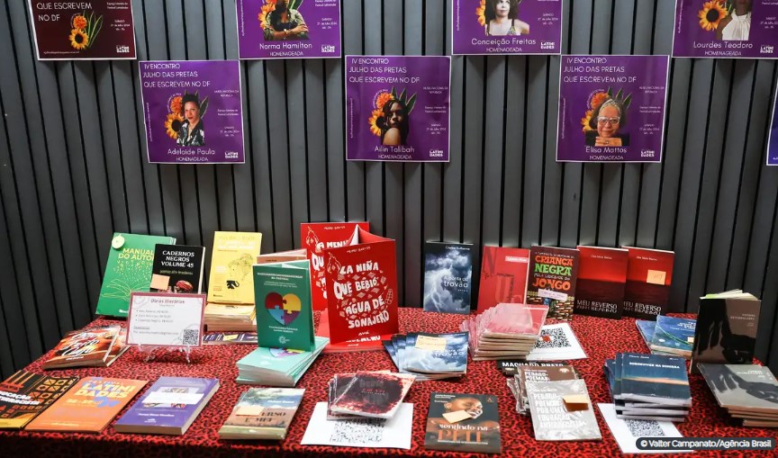 Coletivo no DF promove literatura de autoras negras