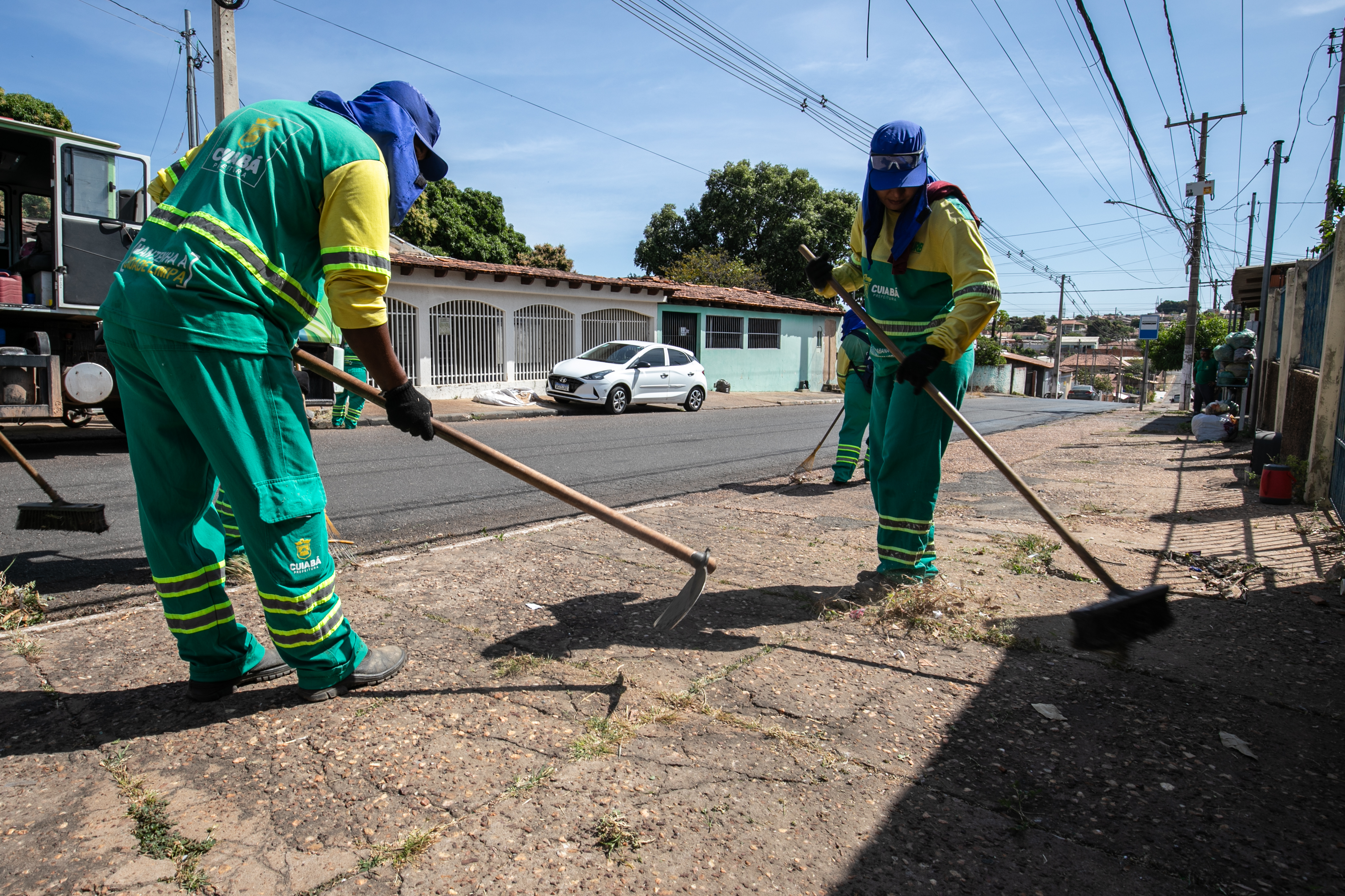 Quatorze pontos de Cuiabá recebem mutirão de limpeza e zeladoria nesta terça-feira (30)