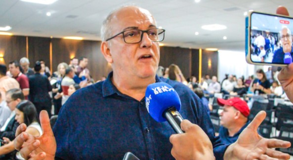 Prefeito apoia ferrovia, mas critica novo traçado em Rondonópolis