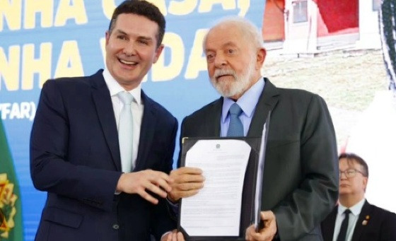 Lula quer piscina em residencial popular de MT: “Cuiabá é muito quente”