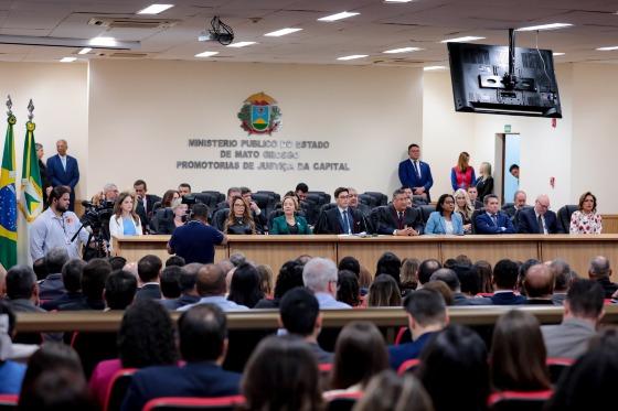 Virginia Mendes elogia diversidade e presença feminina na posse dos novos procuradores de Justiça