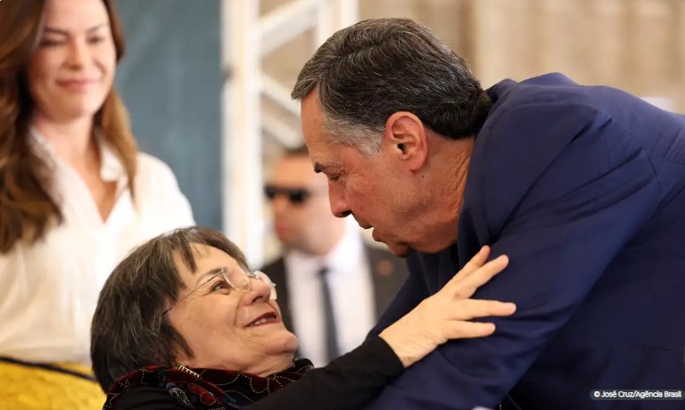Presidente do STF, Barroso pede desculpas à Maria da Penha por omissão